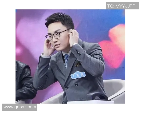 足球明星表弟惊喜现身非诚勿扰引发全场热议与感动